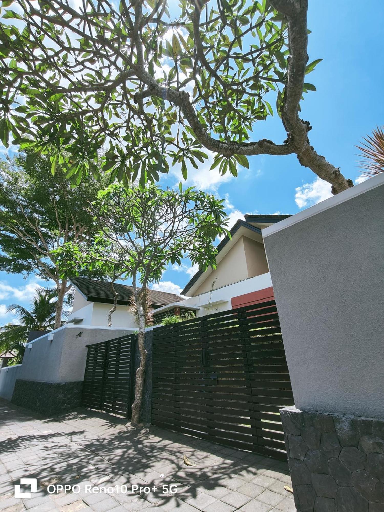 Maya Kori Villa Jimbaran Buitenkant foto